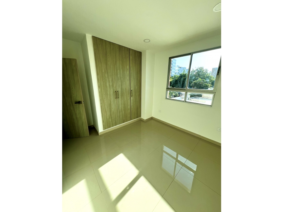 APARTAMENTO SUPER COMODO EN SECTOR DE LUJO EN BARRANQUILLA — foto 5
