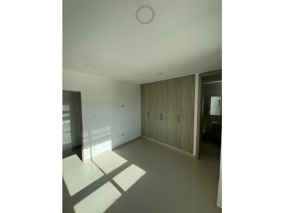APARTAMENTO COMODO Y ESPACIOSO EN SECTOR DE LUJO EN BARRANQUILLA — foto 6