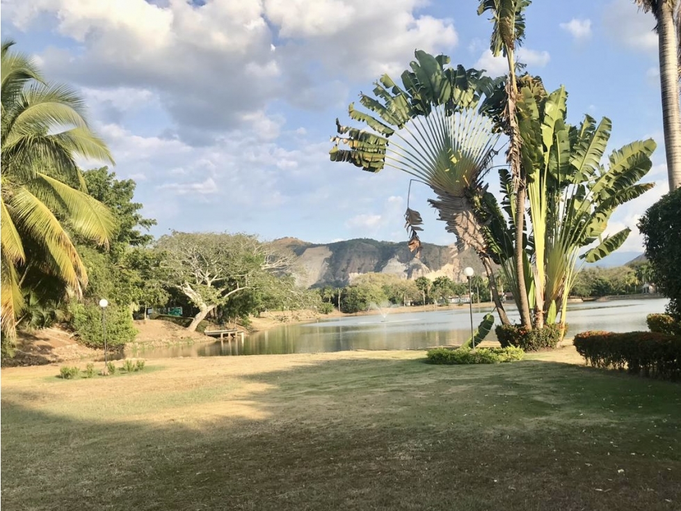 VENDO CASA CAMPESTRE EN PEÑALISA CON VISTA AL LAGO - 3