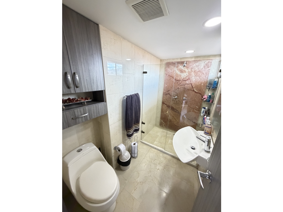 Vendo Amplio Apartamento, La Castellana — foto 2