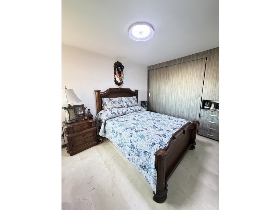 Vendo Amplio Apartamento, La Castellana — foto 3