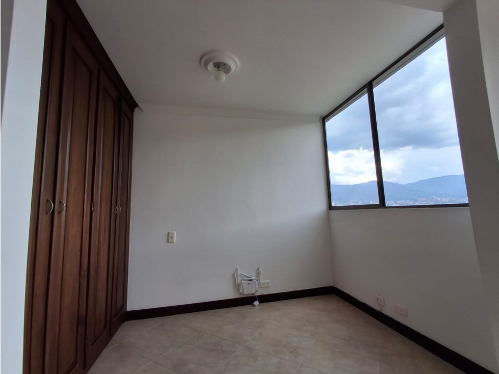 Apartamento en Loma de Los Bernal. — foto 5