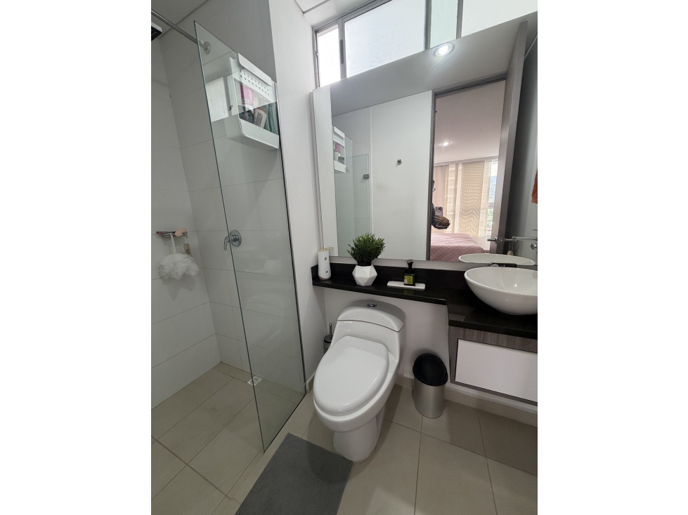 Espectacular Apartamento en Itagüí con Excelentes Acabados — foto 3