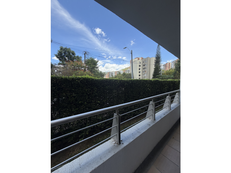 Venta Espectacular Apartamento - Loma de los Bernal — foto 4