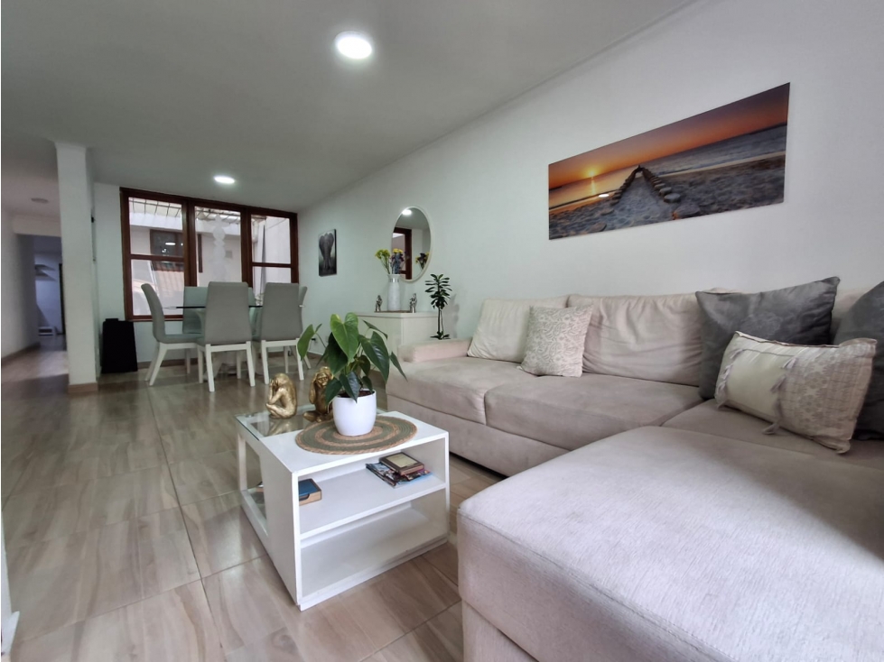 Apartamento en venta La America