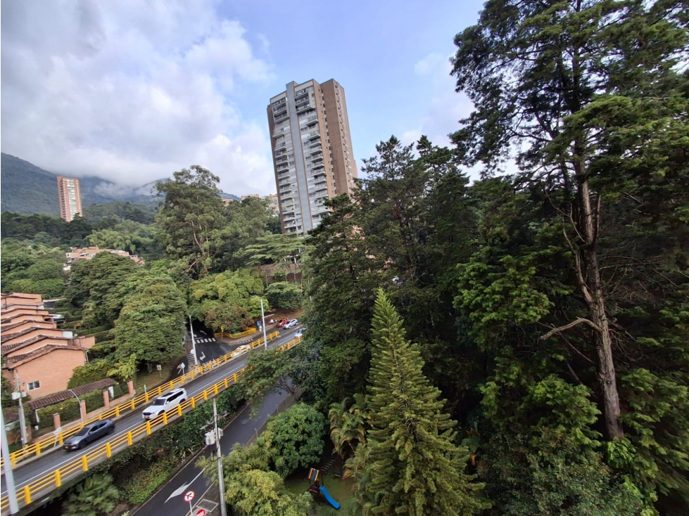Apartamento en Venta Poblado el Tesoro. — foto 2