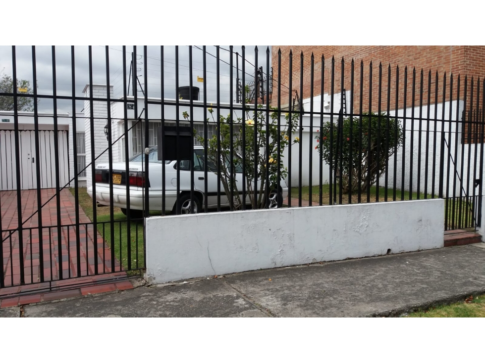 VENTA DE HERMOSA CASA EN NIZA NORTE, EN BOGOTA — foto 3