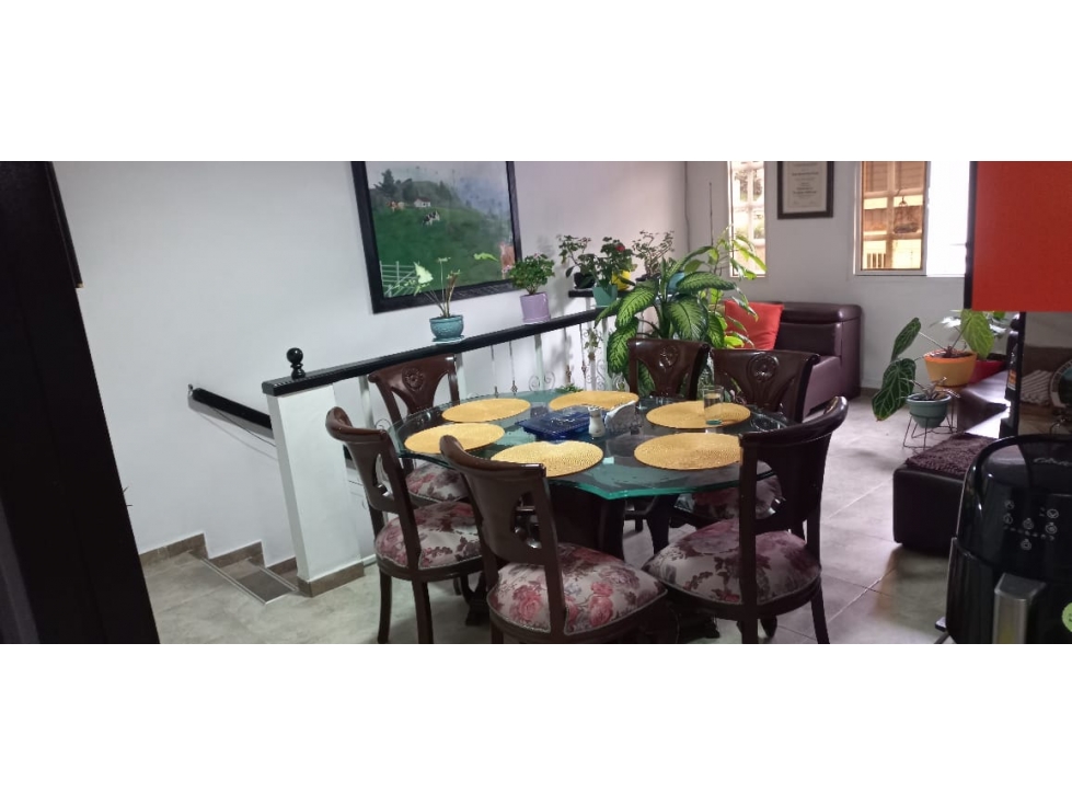 VENTA CASA - CENTRO CALARCÁ