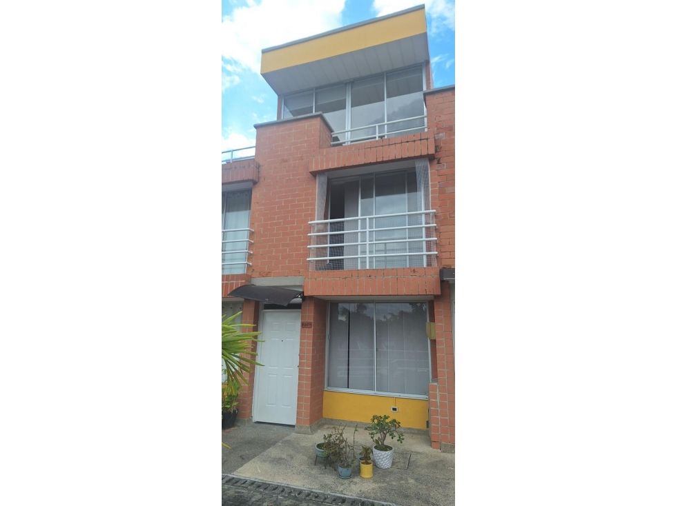 Casa en Venta en Conjunto Cerrado La Italia, Pereira