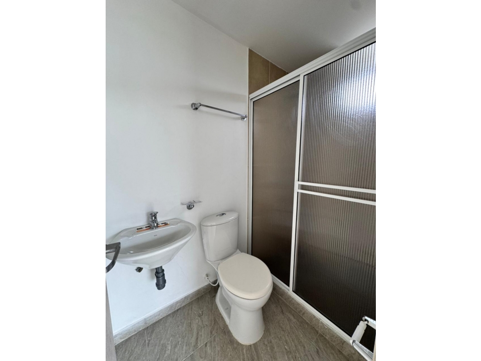 Apartamento en centro de Santa Rosa cerca a la iglesia el carmelo — foto 3