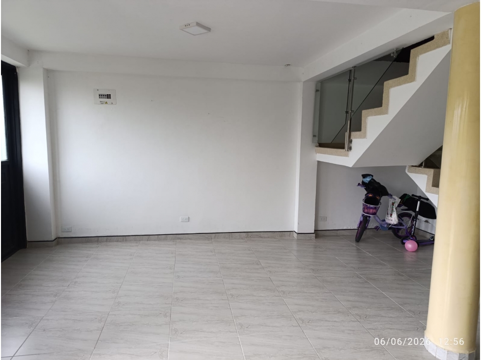 Casa Amplia en conjunto cerrado de santa Rosa de cabal — foto 3