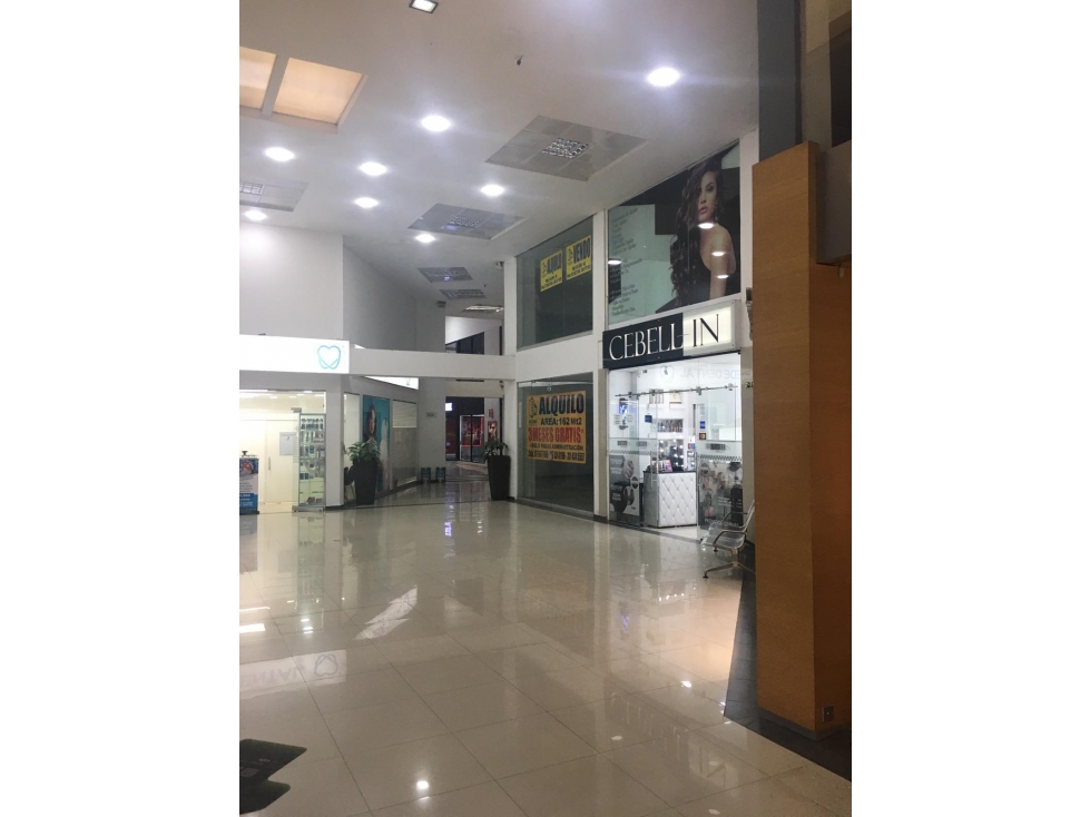 VENTA LOCAL COMERCIAL EN CENTRO COMERCIAL COSMOCENTRO