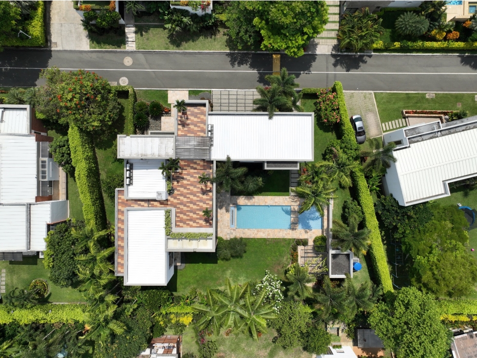 VENTA CASA EN CONDOMINIO BARRIO PANCE — foto 2