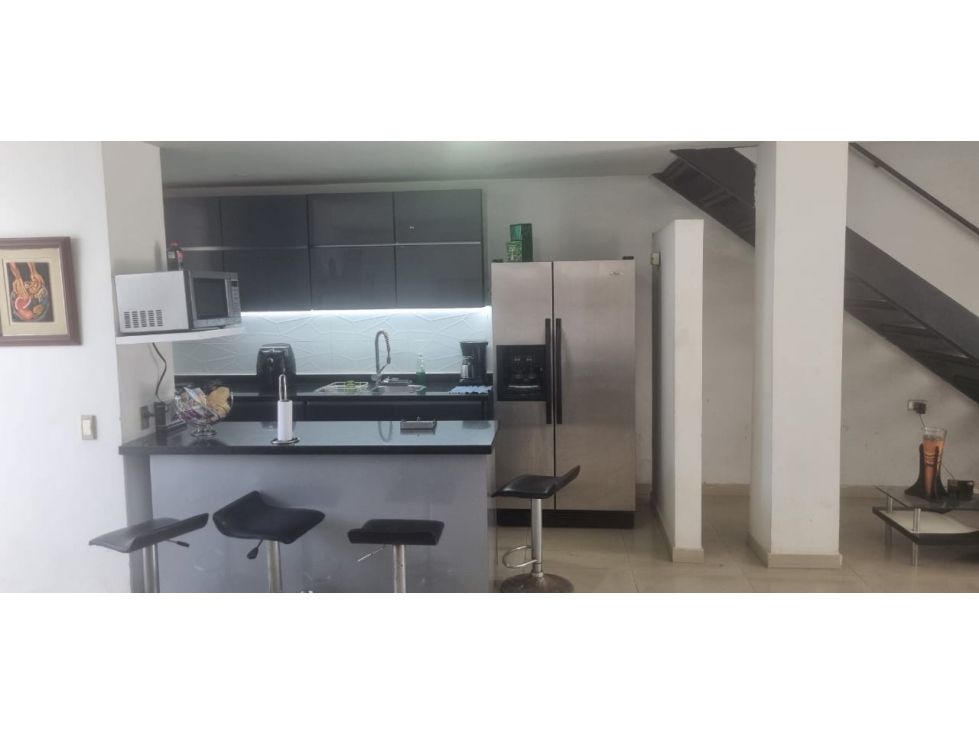 VENTA CASA DE TRES PISOS EN CONDOMINIO BARRIO CIUDAD JARDIN - SUR CALI — foto 4