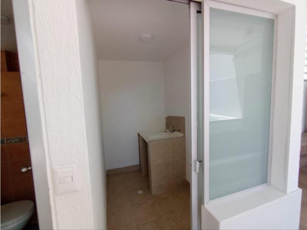 VENTA EDIFICIO CUATRO PISOS BARRIO EL INGENIO — foto 4