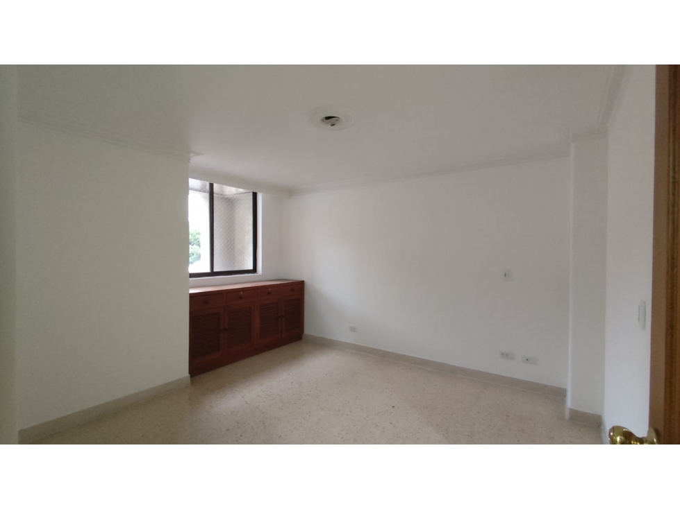 APARTAMENTO EN VENTA BARRIO EDIFICIO JUANES, CONQUISTADORES