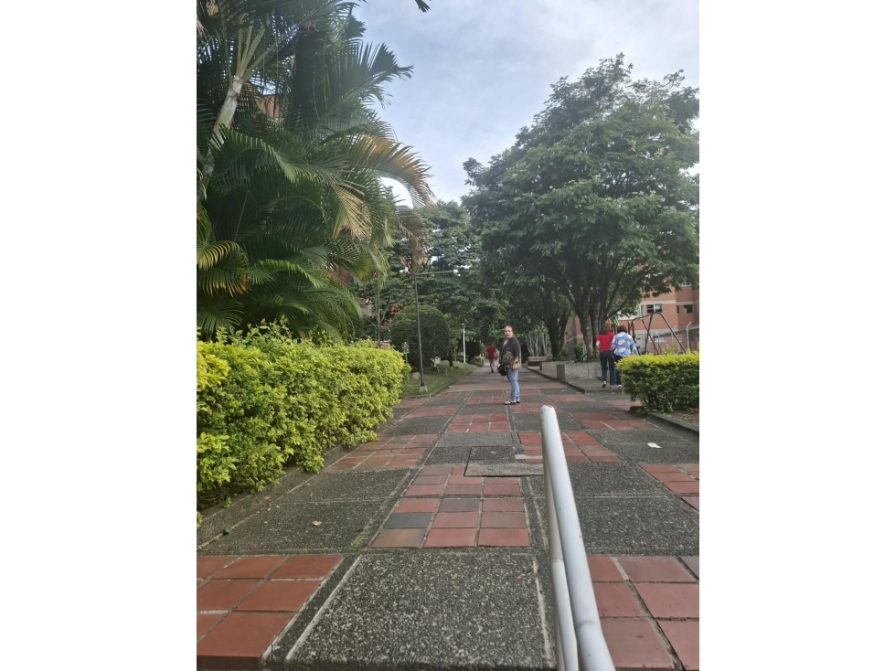 APTO EVIGADO, EL DORADO PISO 2