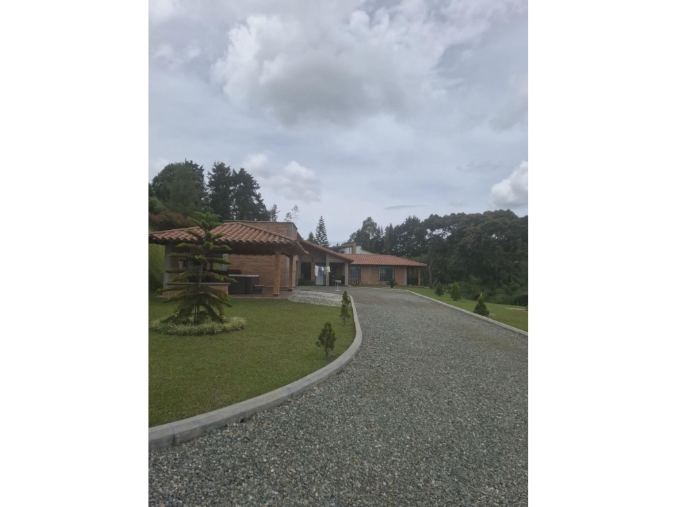 VENTA FINCA INDEPENDIENTE EN GUARNE, ALTO DE LA VIRGEN — foto 3