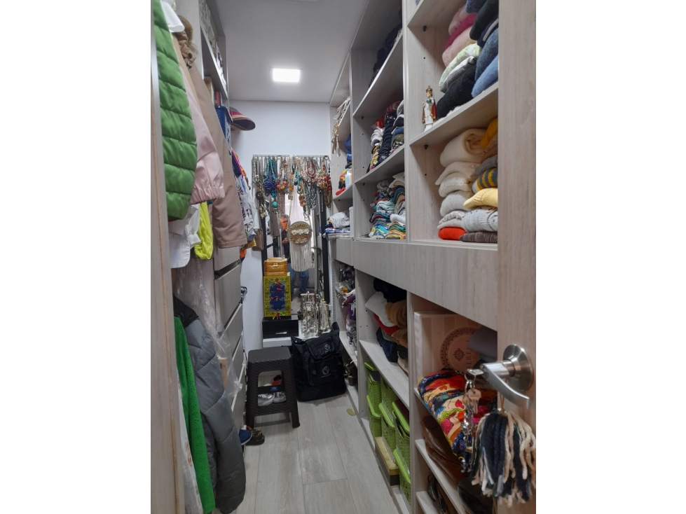 CASA EN VENTA, EL RETIRO PURO CUERO — foto 5