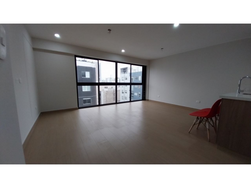 DUPLEX 2 DORMITORIOS + AREA DE TRABAJO EN SURQUILLO. - 1