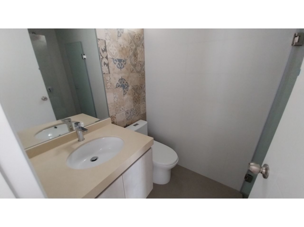 AMPLIO DUPLEX 4 DORMS + PISCINA Y COCHERA DOBLE. — foto 6