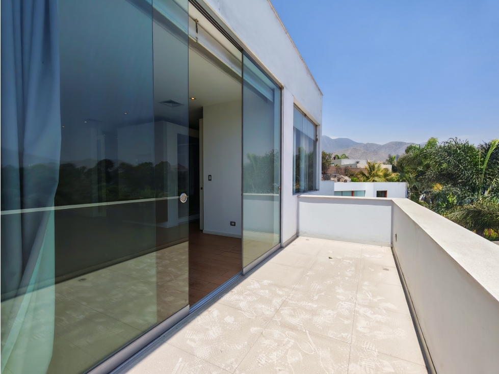 HERMOSA CASA EN LA PLANICIE 5 DORMITORIOS + PISCINA. — foto 3