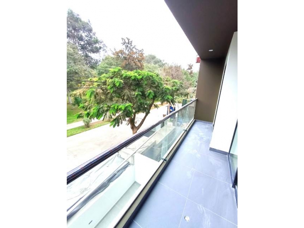 VENTA DEPARTAMENTO IMPECABLE EN SURCO CON VISTA AL PARQUE - 6