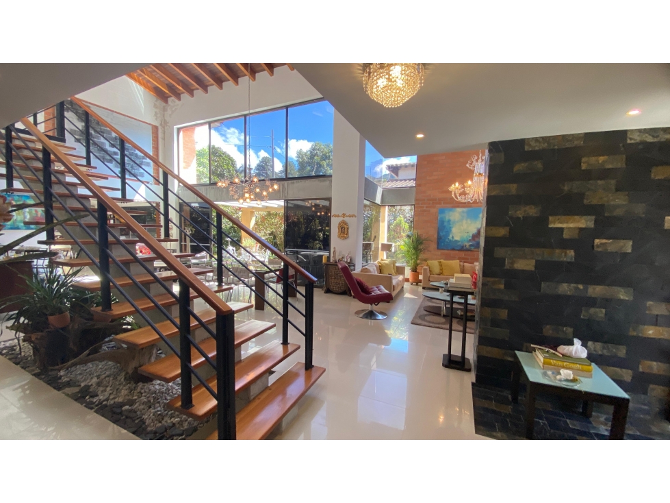 VENTA DE CASA CON PERFECTA UBICACIÓN EN EL RETIRO — foto 4