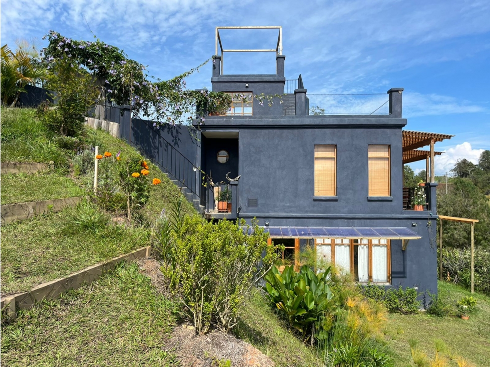 ARRIENDO EN GUATAPÉ, CASA DE ENSUEÑO - 2