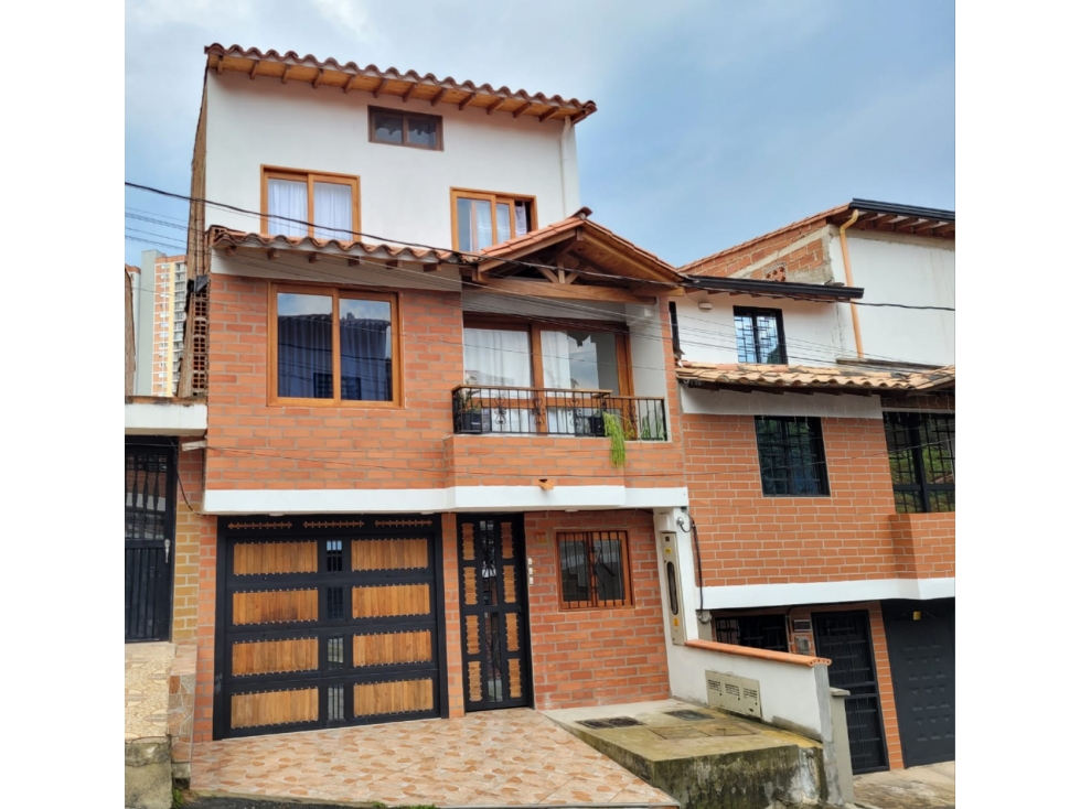 SE VENDE CASA EN RIONEGRO ANTIOQUIA