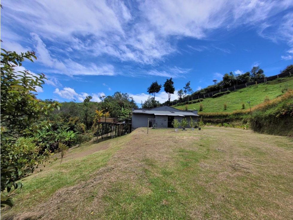 SE VENDE FINCA EN MARINILLA ANTIOQUIA