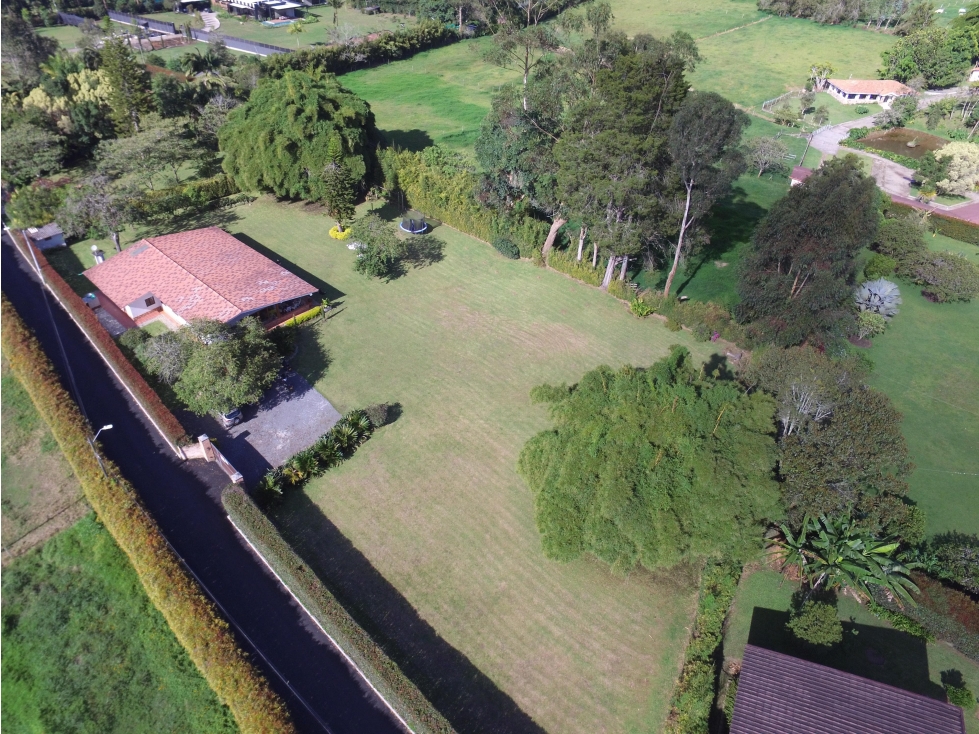SE VENDE FINCA EN RIONEGRO VEREDA CABECERAS — foto 4