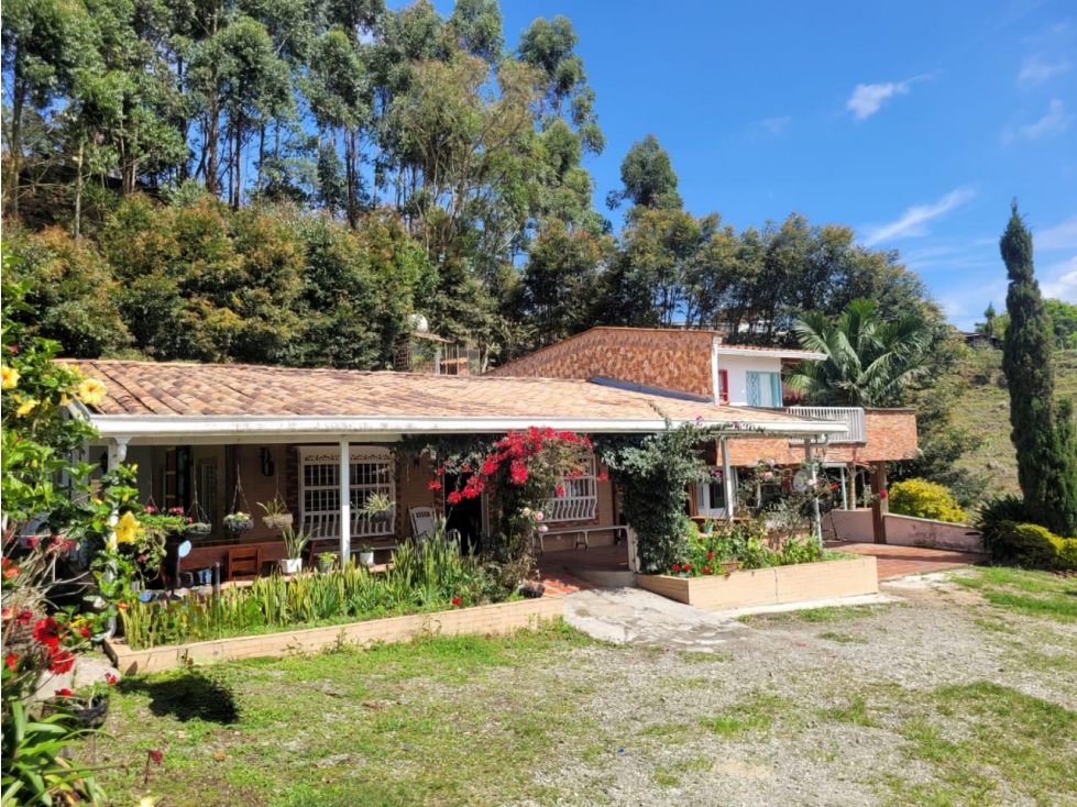 SE VENDE FINCA EN MARINILLA ANTIOQUIA