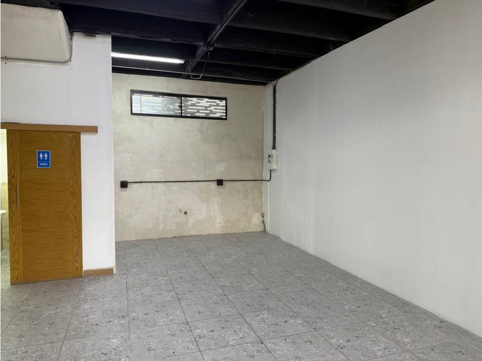 SE ARRIENDA LOCAL COMERCIAL EN RIONEGRO - 2