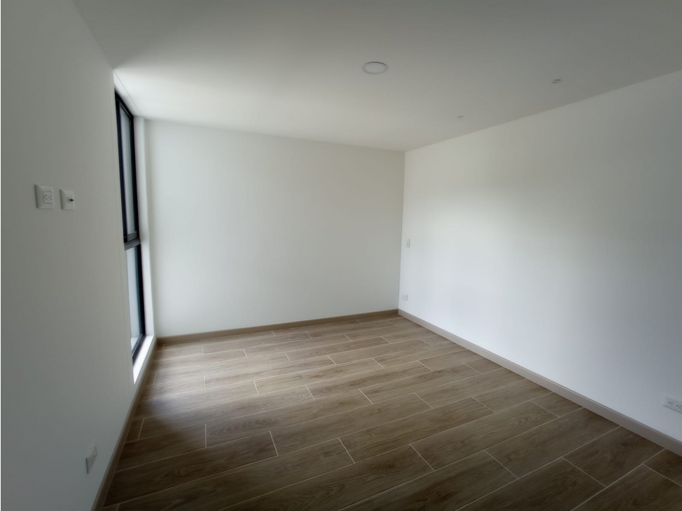 SE ARRIENDA APARTAMENTO EN EL RETIRO ANTIOQUIA — foto 3