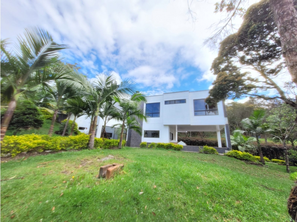 SE VENDE FINCA EN PARCELACIÓN EN GUARNE ANTIOQUIA - 1