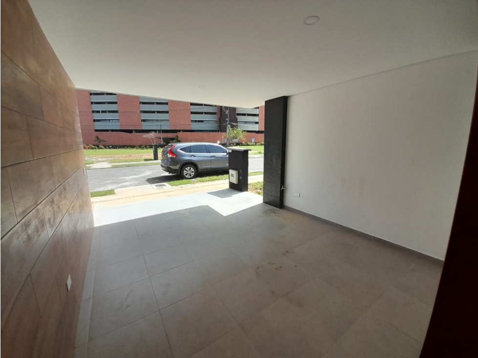 SE ARRIENDA/VENDE CASA EN RIONEGRO SECTOR BARRO BLANCO — foto 3