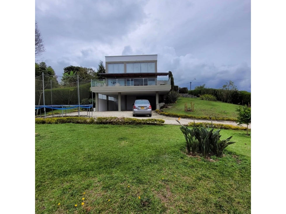 SE VENDE FINCA EN RIONEGRO ANTIOQUIA