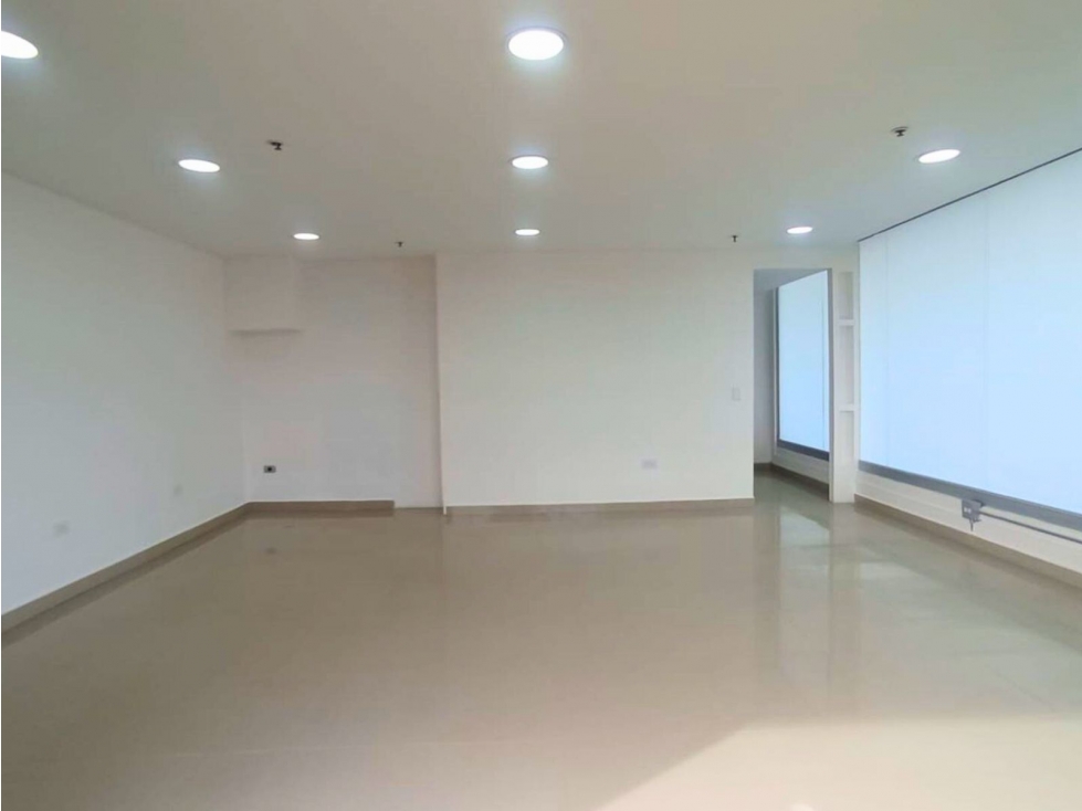 Río del Este - Parque Comercial — foto 5