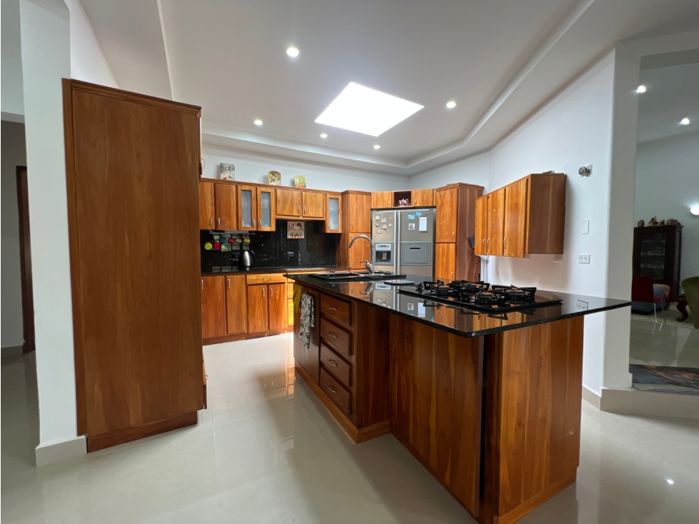Casa 630m2 en el Alto de las Palmas - Lote de 10.000 m2 — foto 6