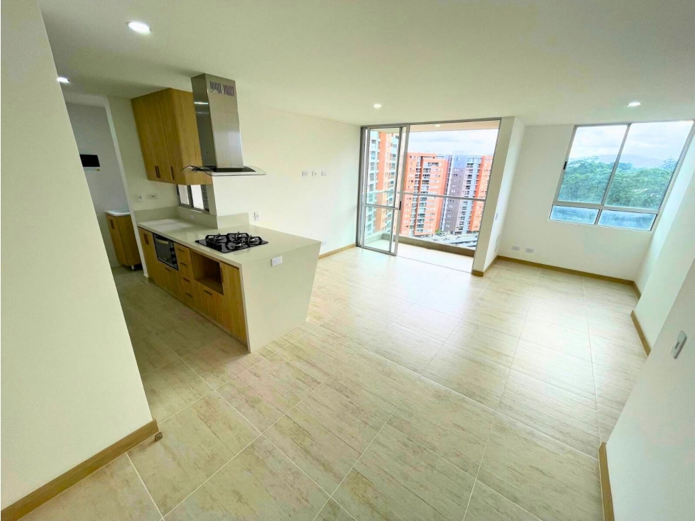 Exclusivo Apartamento en Rionegro con Vista al Lago y Amenidades Top