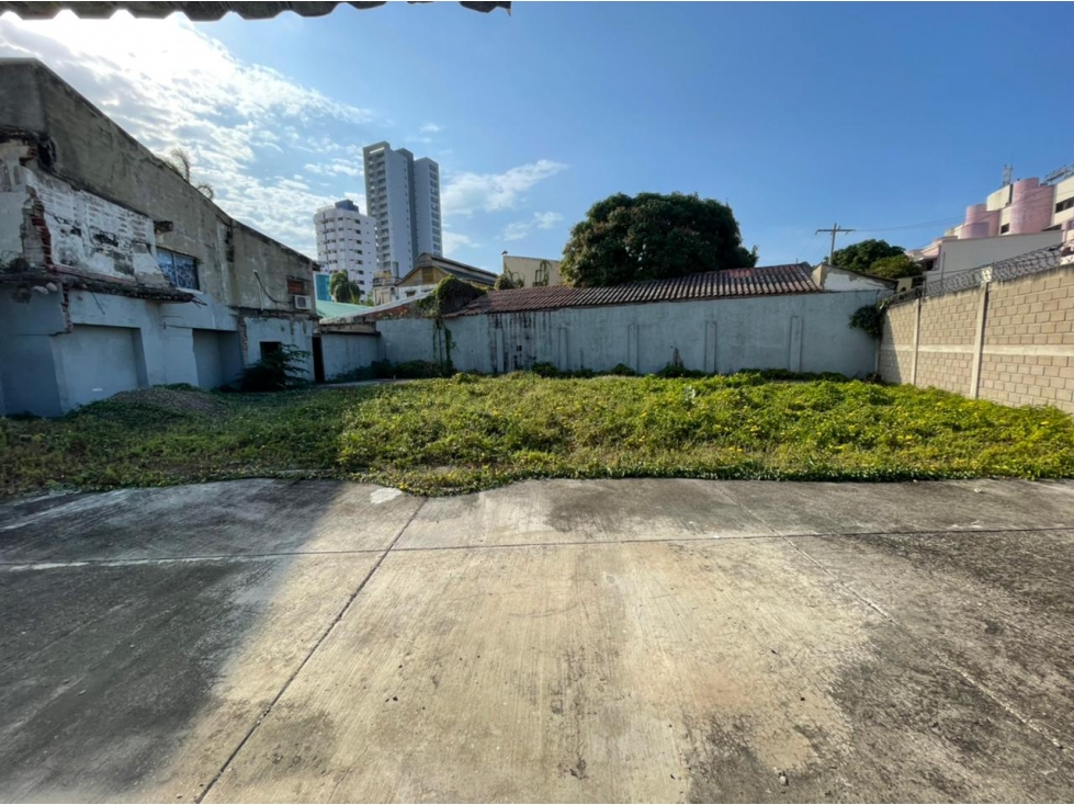 SE VENDE LOTE EN EL PIE DE LA POPA