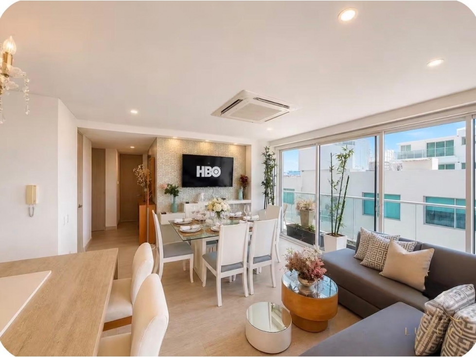 SE VENDE APARTAMENTO EN CIELO MAR - MARTINIQUE