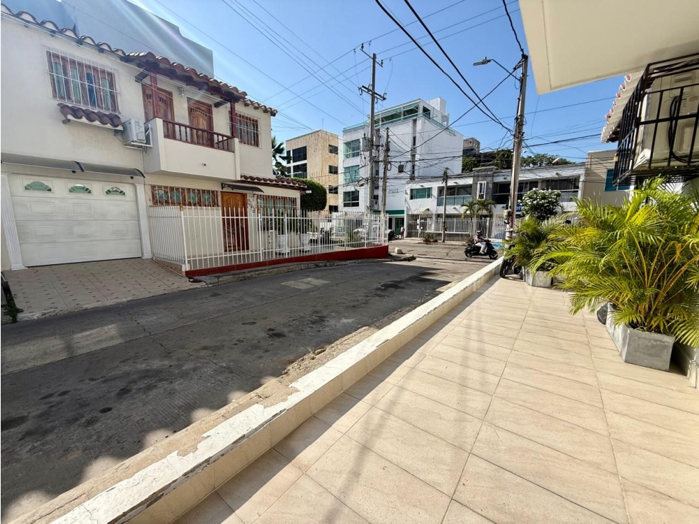 SE VENDE CASA Y LOCAL COMERCIAL EN MANGA - EXCELENTE UBICACIÓN — foto 2