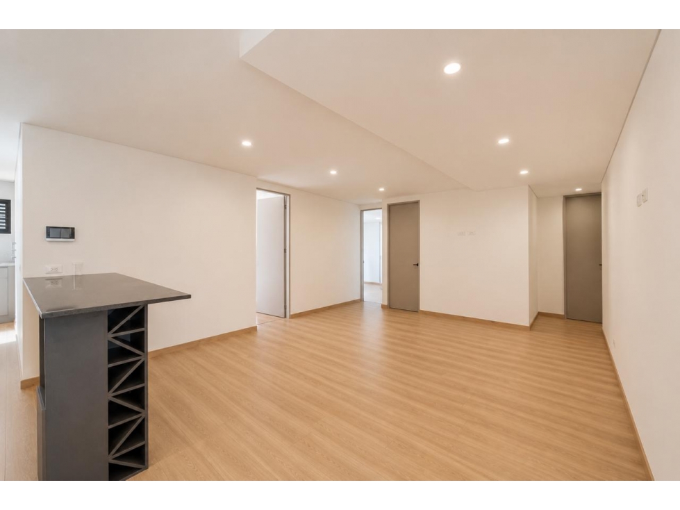 SE VENDE APARTAMENTO TURISTICO EN MEDELLIN - LAURELES CONQUISTADORES