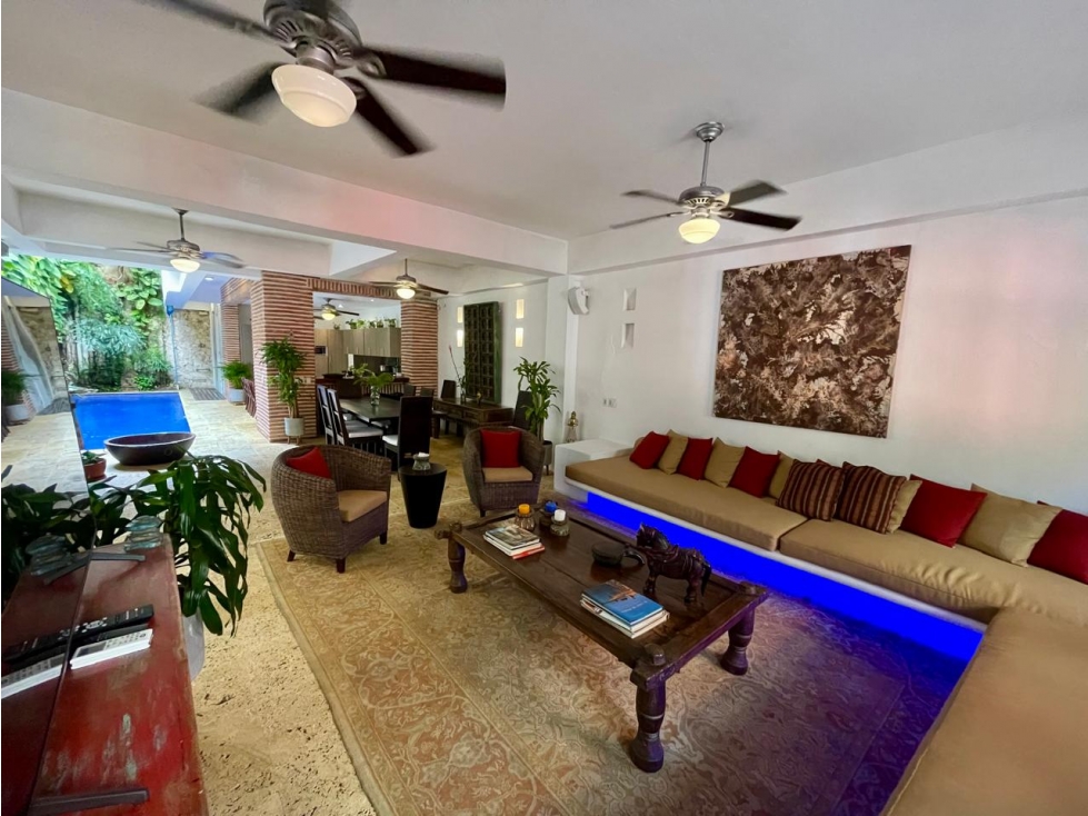 SE VENDE CASA EN EL CENTRO HISTORICO