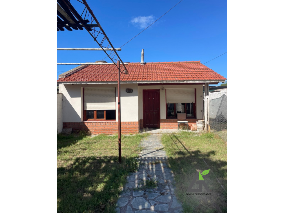 2 CASAS Calle 25 e/ 30 y 32 - 2
