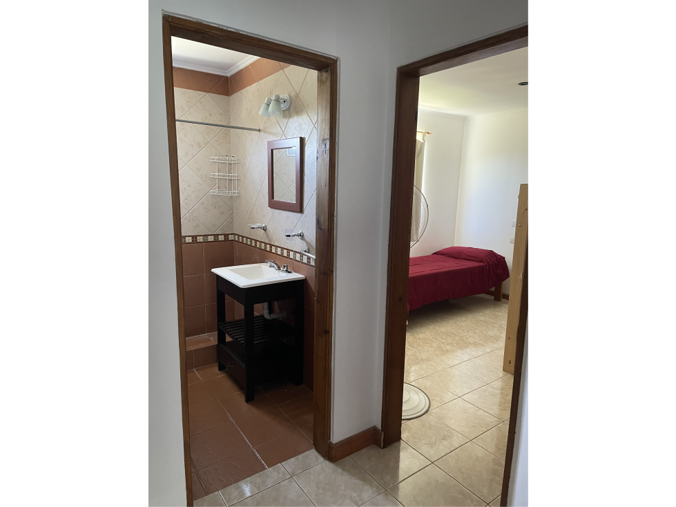 CASA amplia + 2 Dptos (Calle 35 e/30 y 32) - 4