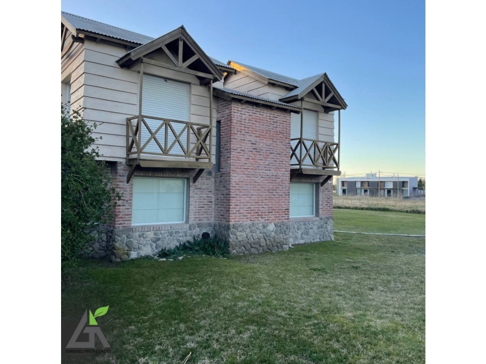 COMPLEJO 2 Cabañas + LOTE Lindero Calle 11 e/14 y 16 - 2