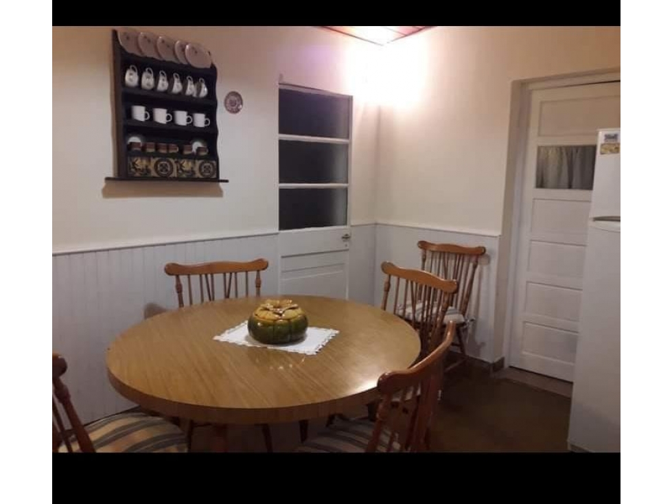 VENTA DE CASA CÉNTRICA EN MONTE HERMOSO - 4